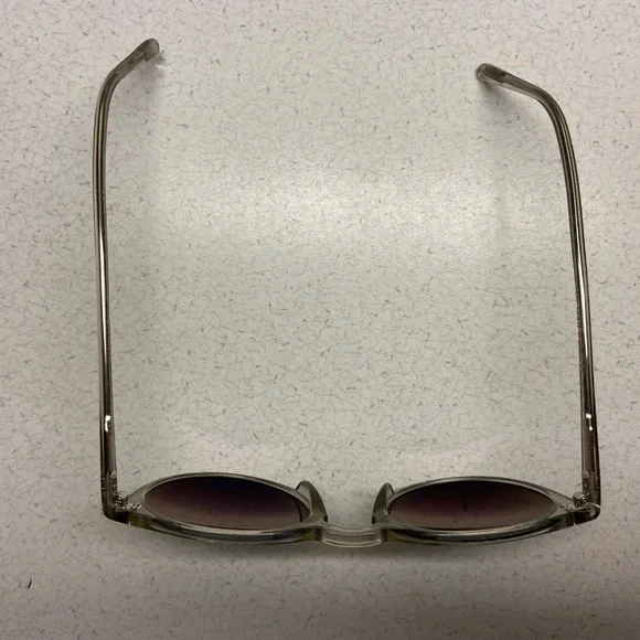 Oliver People’s O’Malley Sunglasses - Picture 9 of 13